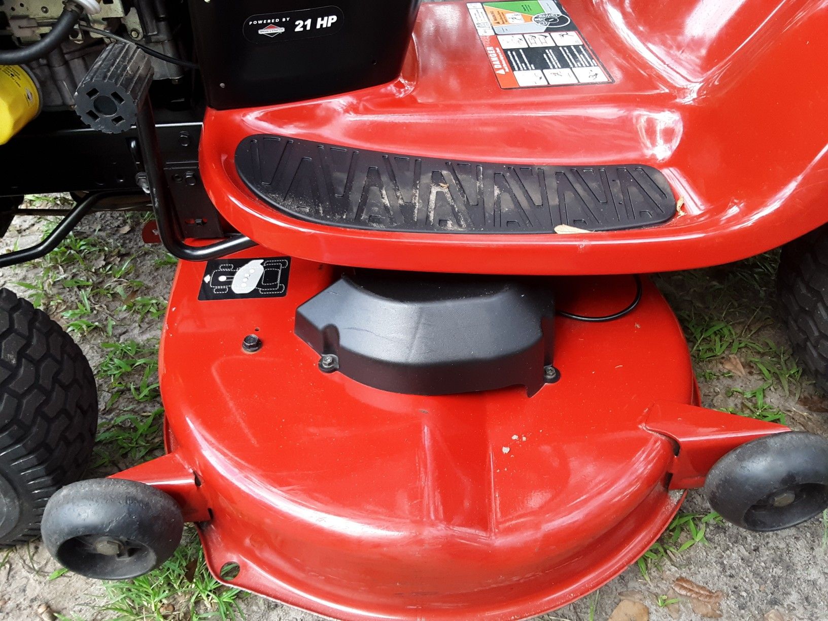 Craftsman 46 inch cut 21 horsepower riding lawn mower for Sale in