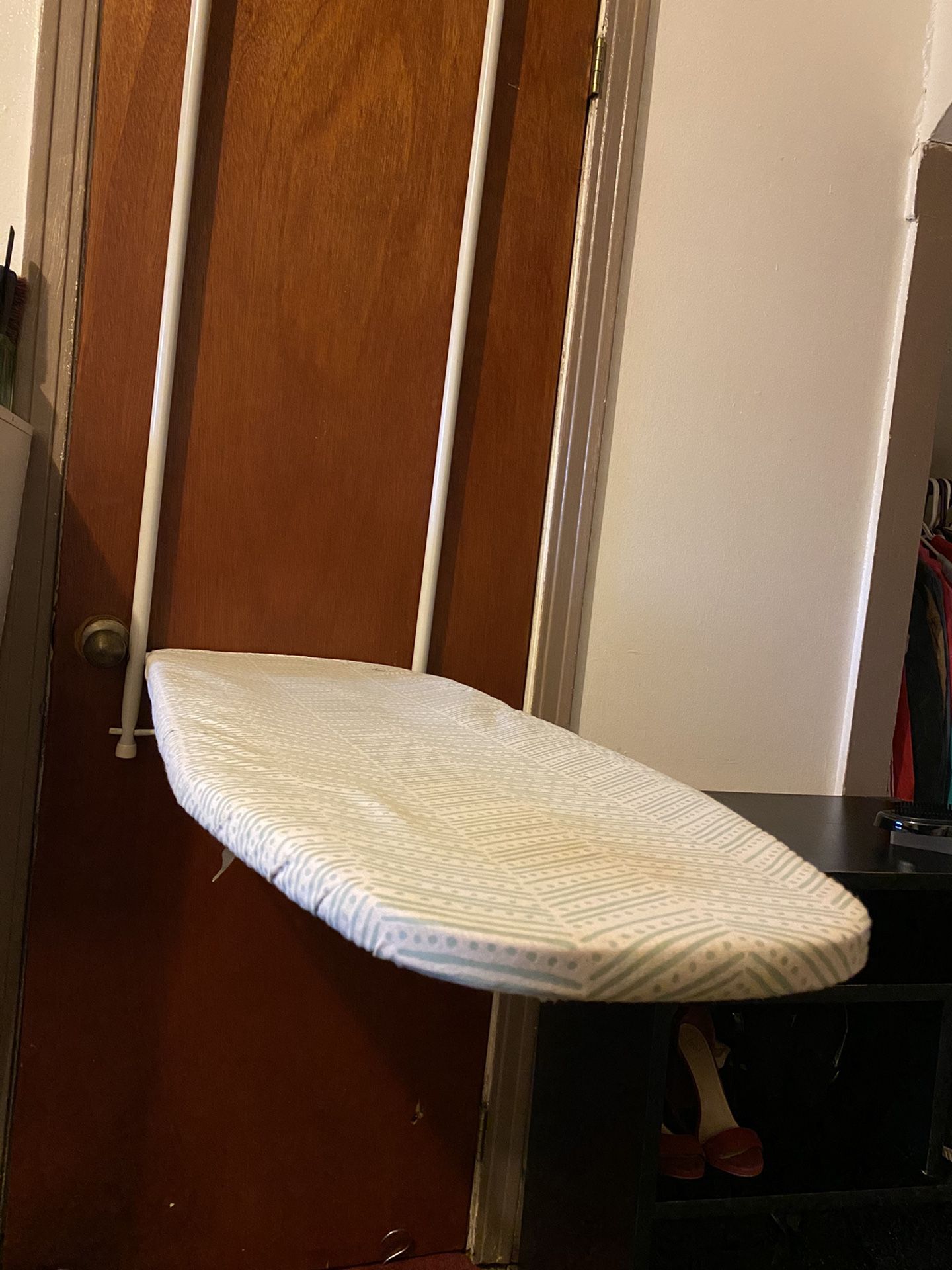 Door hanging ironing board w/Iron
