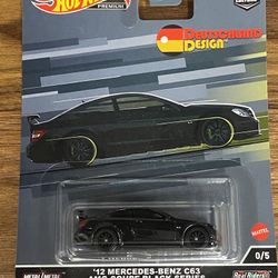 Hot Wheels Mercedes-Benz Diecast Car - Black (HCJ97) C63 Chase