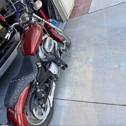 2009 Harley Davidson XL883 Custom