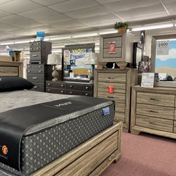 💥HUGE Blowout Furniture Sale!💥 Brand New 5PC Queen Size Bedroom Set! $50 Down Takes It Home Today! 