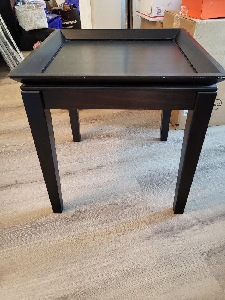 Side End Table ( x2)
