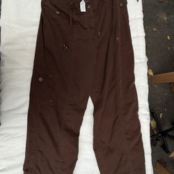 Women’s burgundy pants (large)
