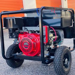 Brand New   MASTER HONDA GENERATOR  6,500  WATTS RUNNING   Electric Start  GX390  HONDA  13.HP  gives energy to the whole house