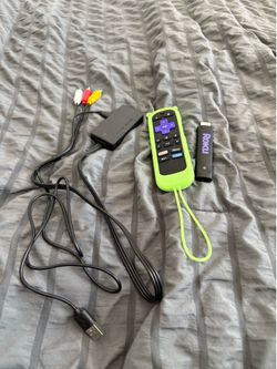 Roku Stick with Remote & HDMI to RCA