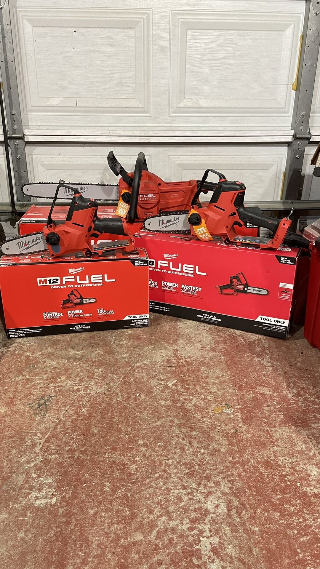 Milwaukee FUEL Chainsaws