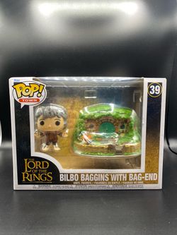 Funko POP! Town Lord of the Rings Bilbo Baggins with Bag-End Vinyl Figure (#39)