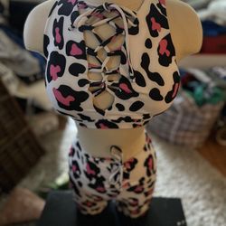 Beautiful New Women’s Pants And Top