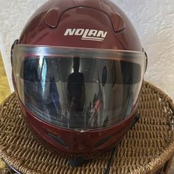 New Nolan motorcycle helmet medium (overstock) with 8pin communication