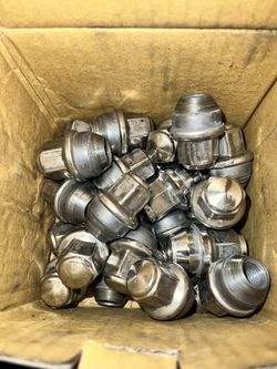 Ford F-150 Lug Nut