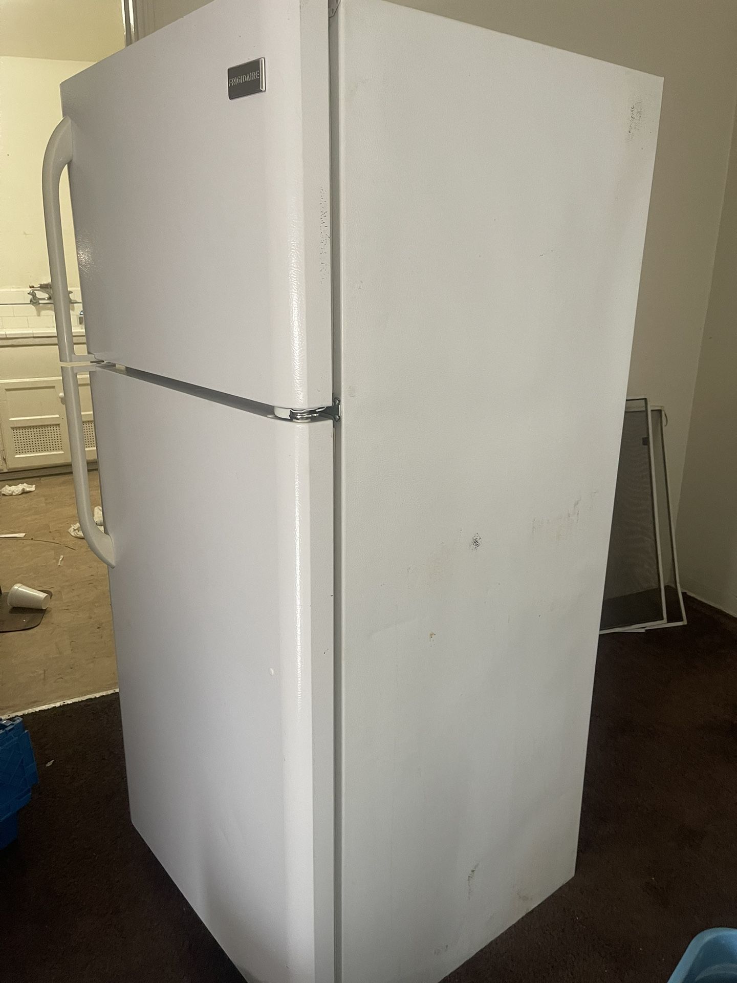 Used Fridge & Freezer
