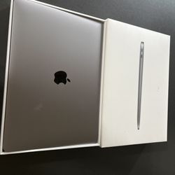 Apple 13-inch MacBook Air