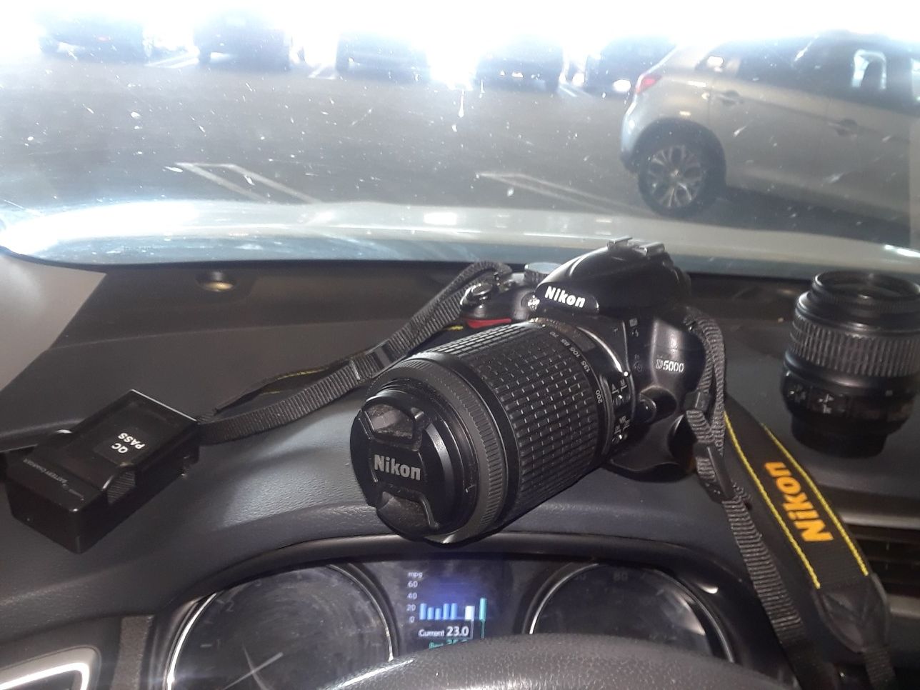 NIKON D5000 $300 TODAY ONLY