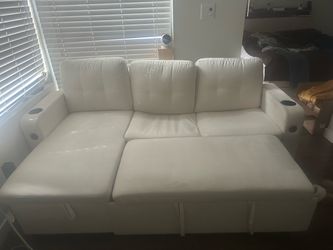 FREE SECTIONAL w/ PULLOUT!