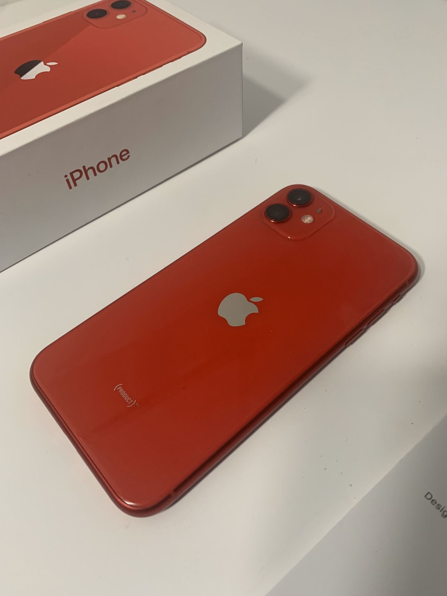 Apple IPhone 11 64gb + Apple AirPods