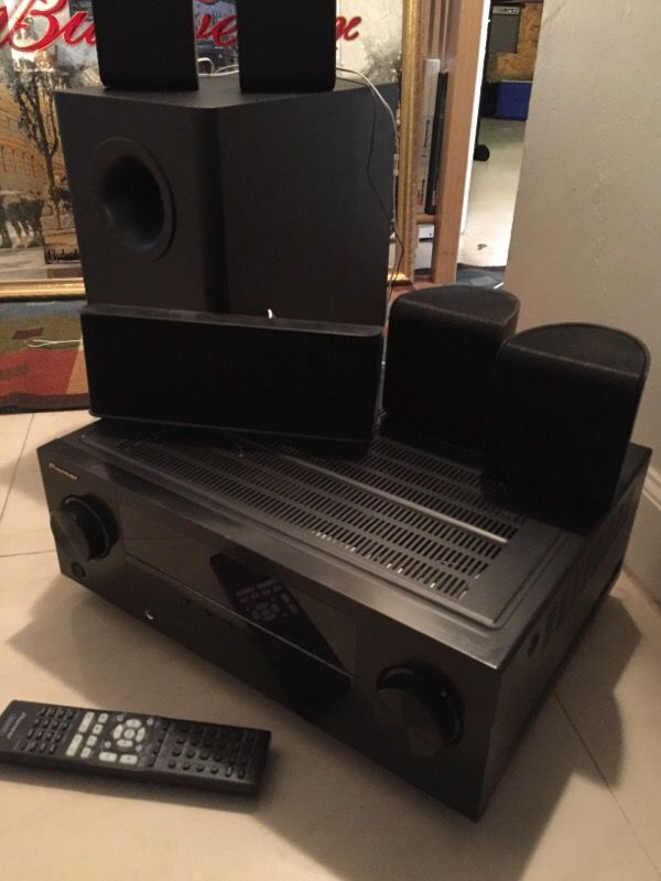 Pioneer vsx-321 Receiver w/ Surround Sound