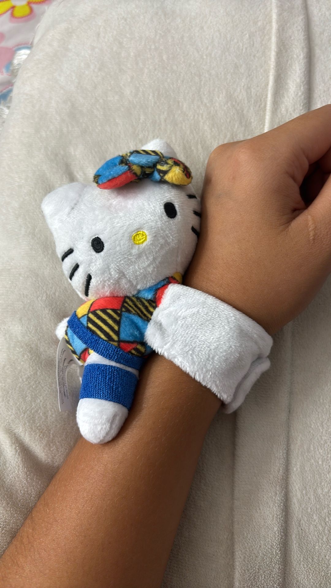 Hello Kitty Cutie Cuff