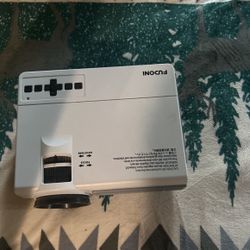 Fudoni Mini Projector