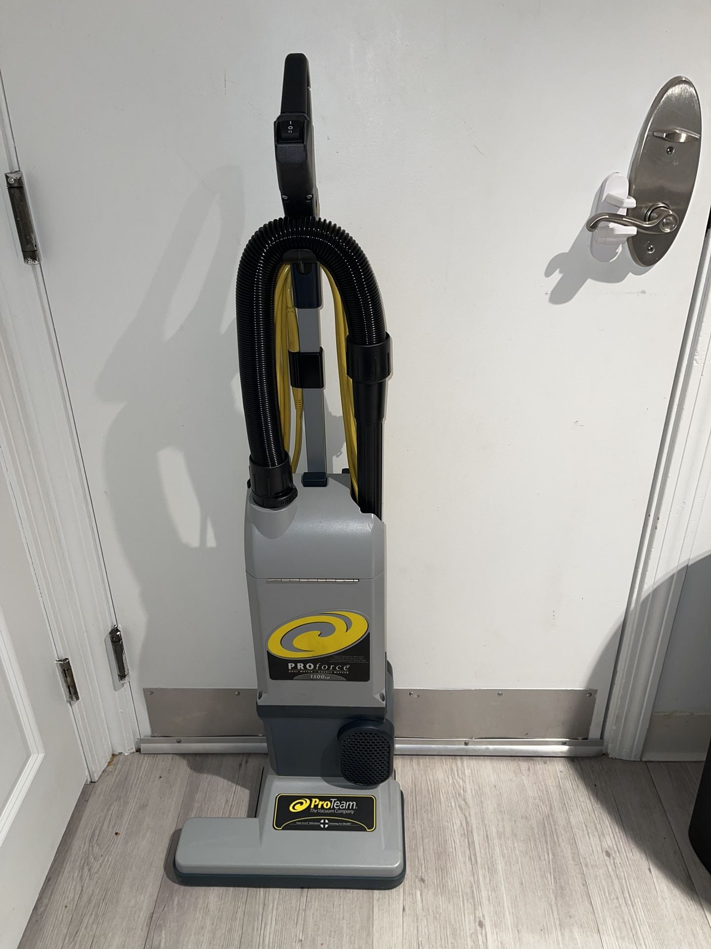 Proteam Upright Vacuum