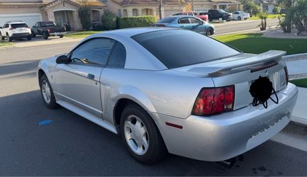 2001 Ford Mustang