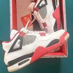 Jordan 4 Fire Red