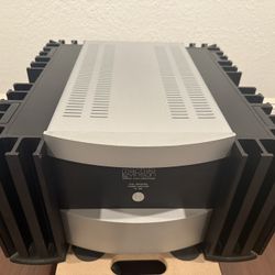 MARK LEVINSON No. 333 Power Amplifier / 300  Watts/Channel 8 Ohms 