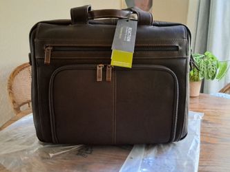 A++ Kenneth Cole Reaction Columbian Leather Laptop Bag/shoulder strap in dark brown NWTs