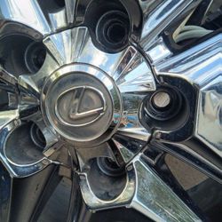 20" OEM Lexus 2020 LX570