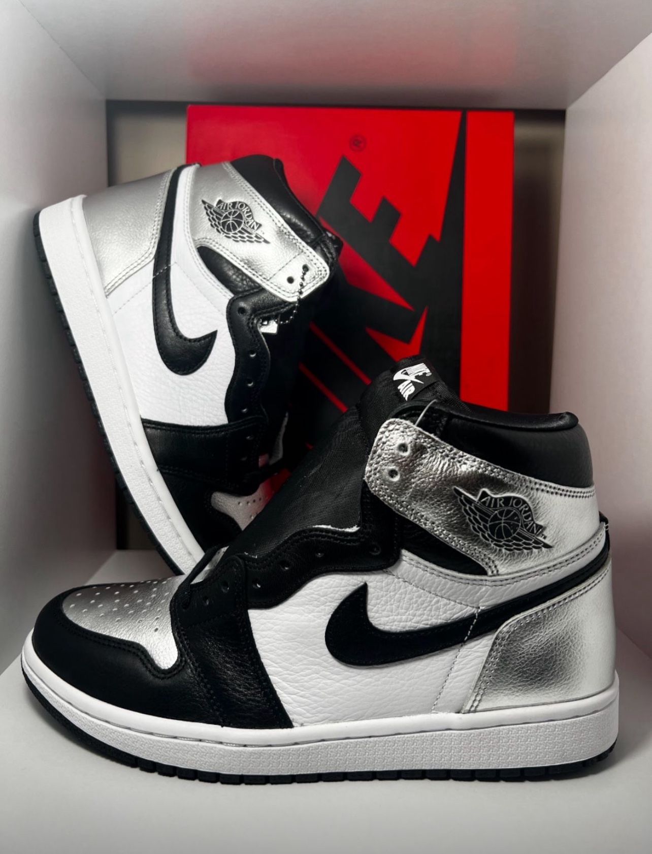 Air Jordan 1 Silver Toe Size 8.5 women