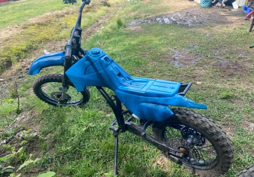 Dirt Bike Frame - Rear Wheel Gone