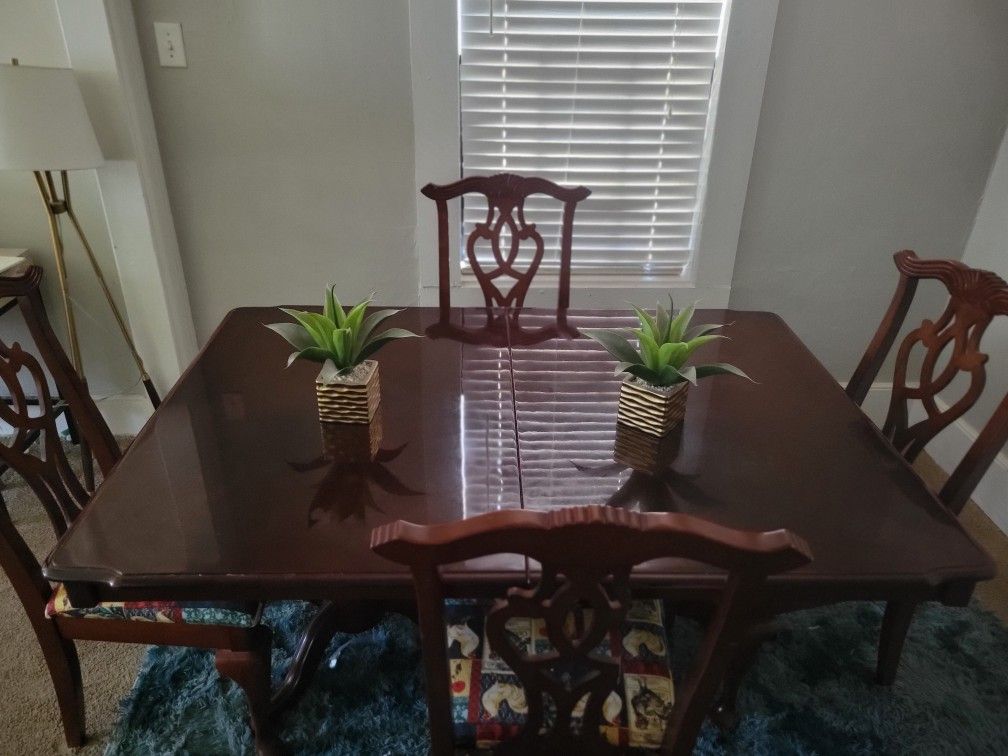 Dining Table CHERRY WOOD GREAT SHAPE