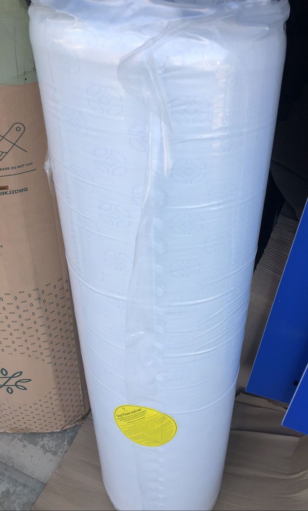 Brand New. 10” Full Size MemoryFoam Mattress