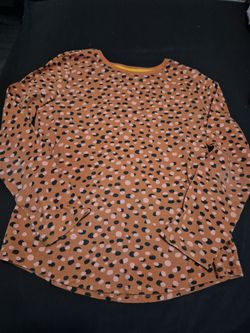 Girls T-Shirt   Zise 10-12    New