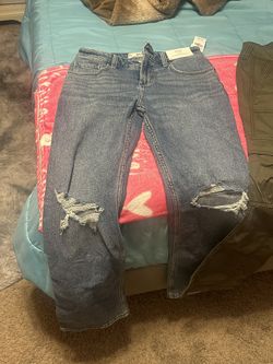 Hollister Jeans Brand New Size 00