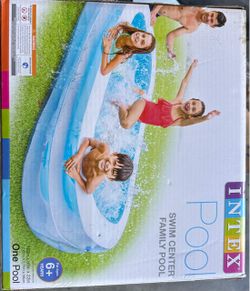 Intex Swim Center Family Pool