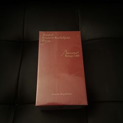 Mfaison Francis kirkdiian Paris Rouge 540