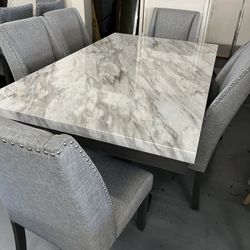 Marble Dining Tables 