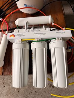 “Radiant Life” Under Sink Water Filter