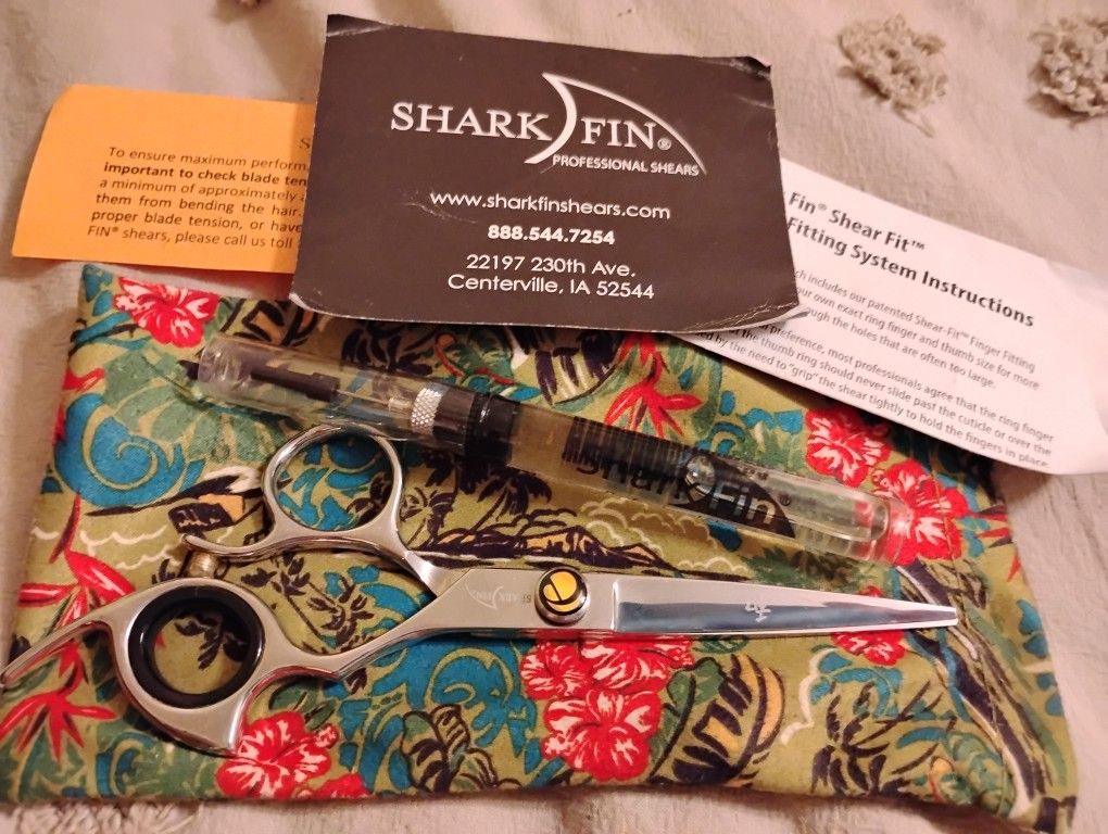 Shark Fin Shears