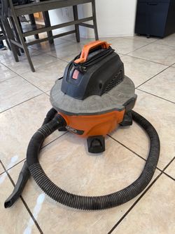RIDGID Shop Vaccum 3.5 HP 6 Gallon Wet/Dry