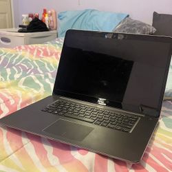 HP TOUCHSCREEN LAPTOP