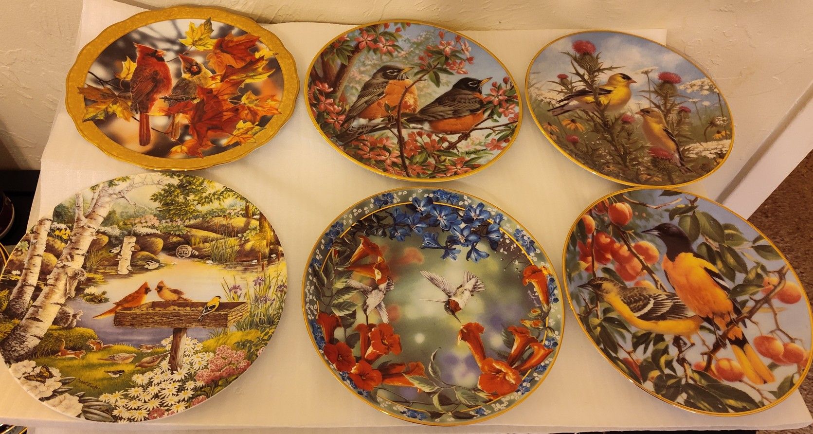 20 Decorative Plates With Stands