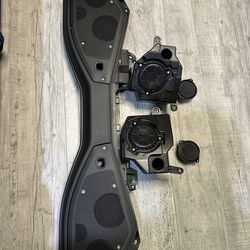 Original 2025 jeep sound bar, speakers and tweeters