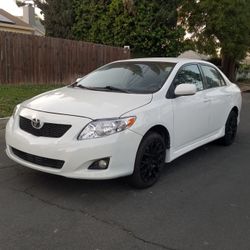 Toyota Corolla S Sedan Super Gas Saver!