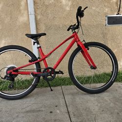 Specialized 24 Inch Gear Bicycle $120