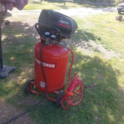 Craftsman Air Compresor 30 Gal 120 Volt/15amp Single Cylinder Oil Free 150psi 6HP  Works