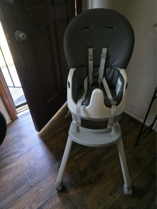 Graco High Chair 7 In 1 $50