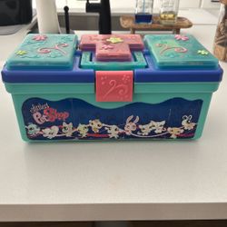 Littlest Pet shop Figures And Container