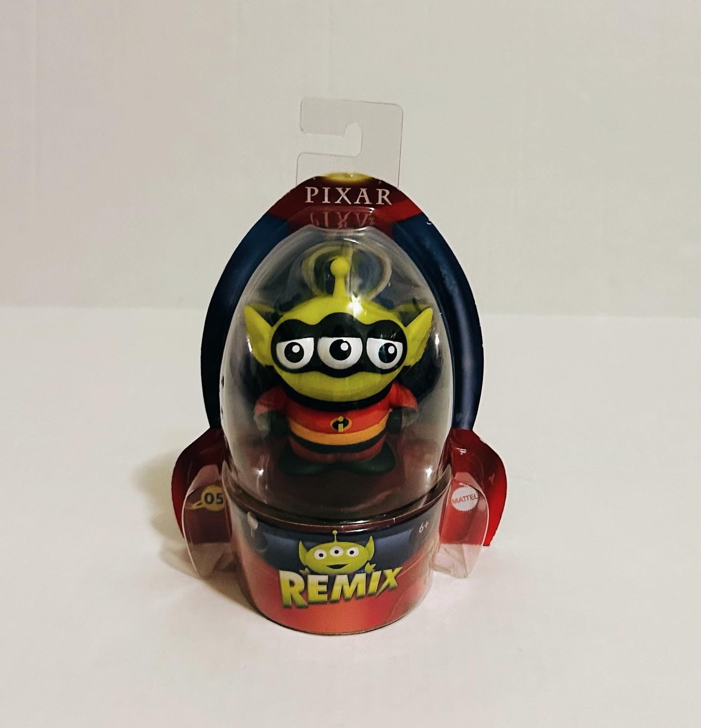 Disney/Pixar Alien Remix Mr. Incredible Figure