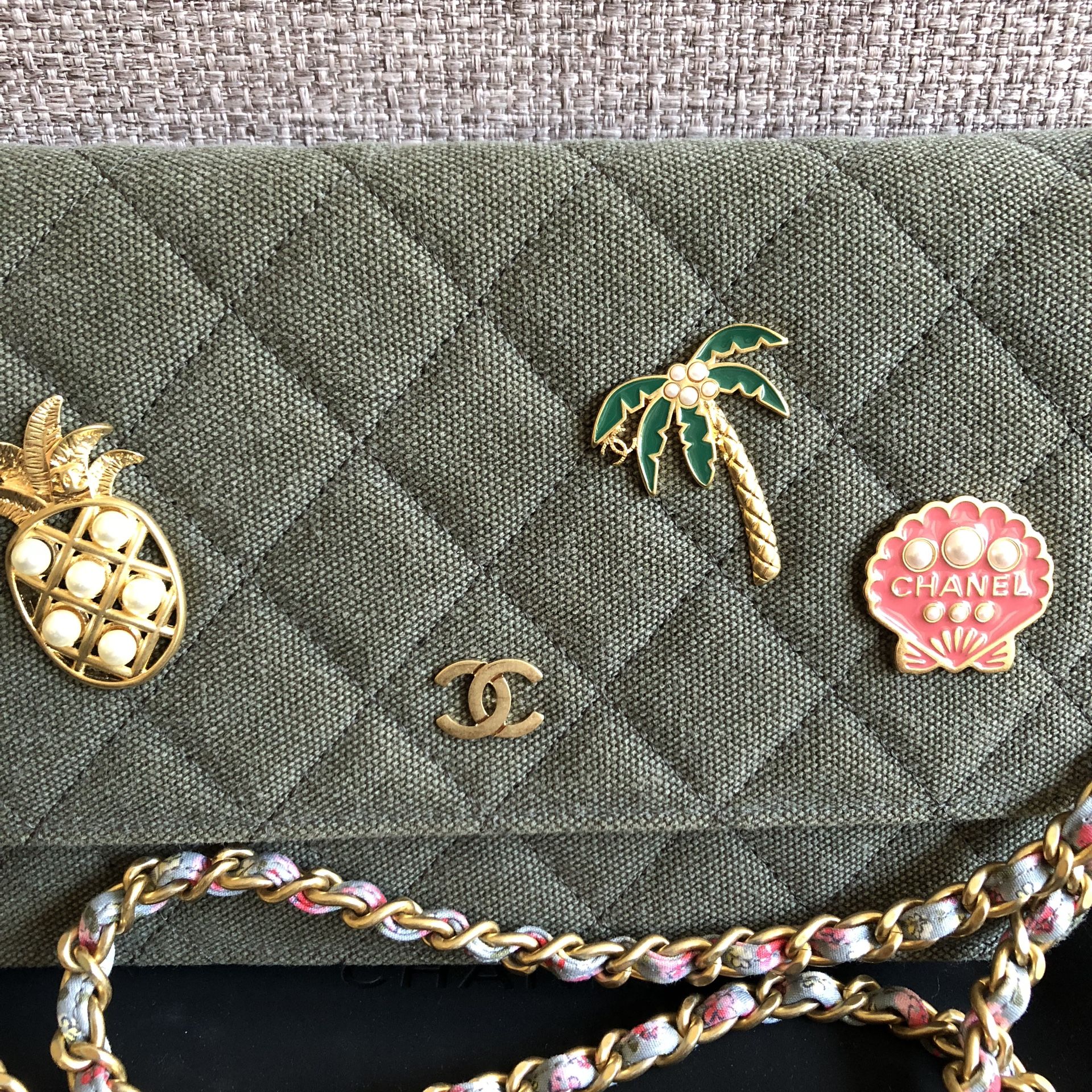 RARE PRETTY🖤 22C CHANEL Trendy Wallet On chain WOC Black Flap Bag Rose  Gold HW